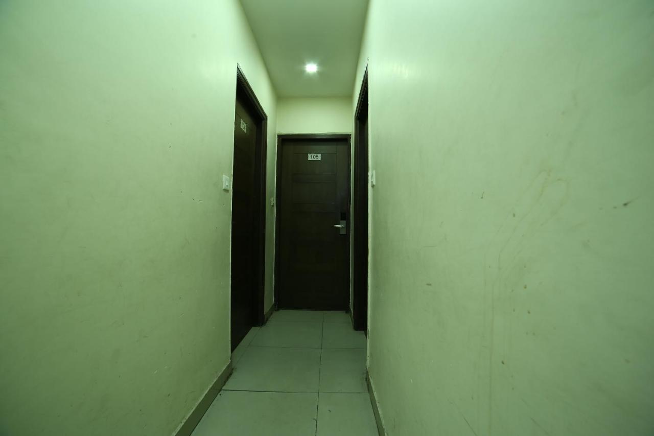 Oyo 11150 Hotel Jmd Rooms Ню Делхи Екстериор снимка